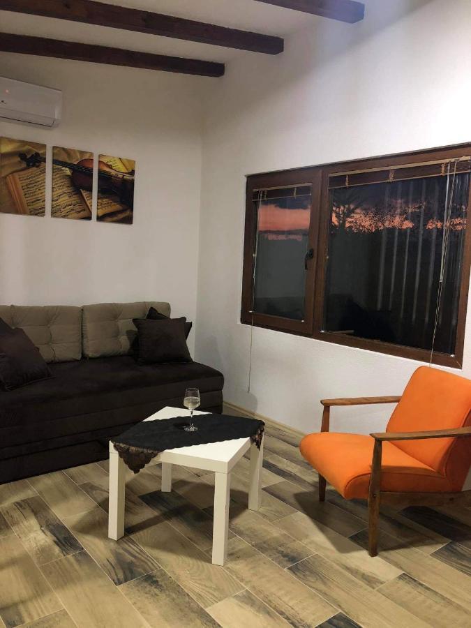 Karali Apartments Lagadin Exterior foto