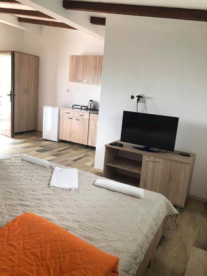 Karali Apartments Lagadin Exterior foto